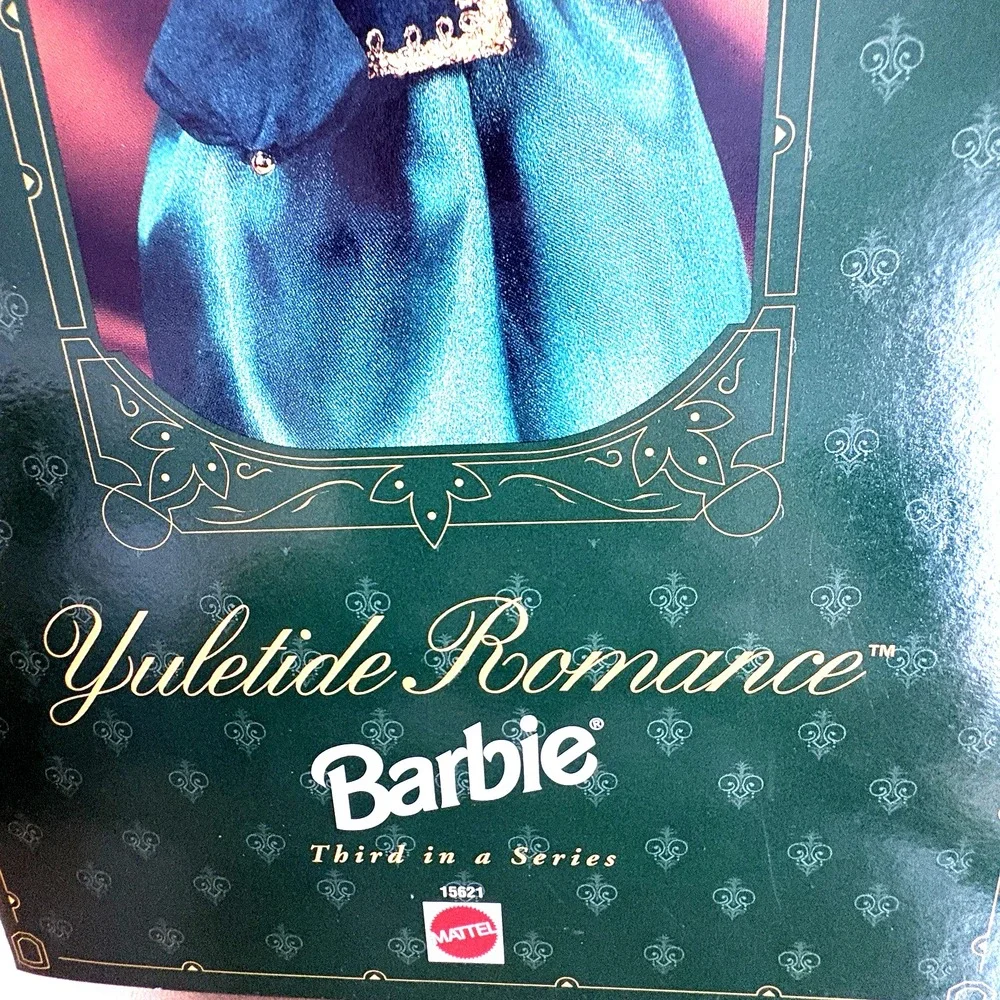 1996 Hallmark Keepsake ornament Yuletide Romance brunette